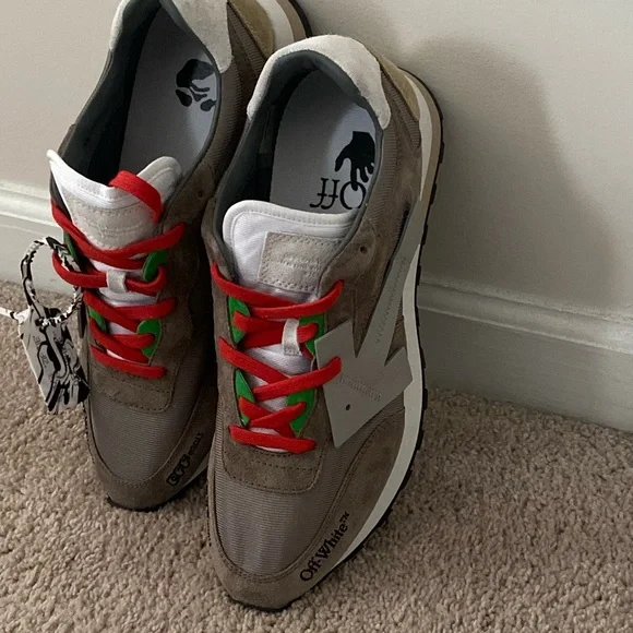 Off-White | Shoes | Brand New Men Off White Sneakers Still  display picture 1